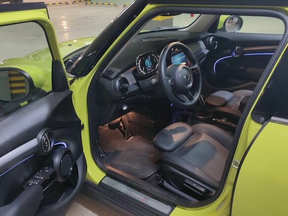 2023 Mini Hatch Cooper S III (F55/F56) Рестайлинг 2, зелёный, 3300000 рублей - вид 7