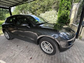 2017 Porsche Macan I, серый, 3000000 рублей, вид 4