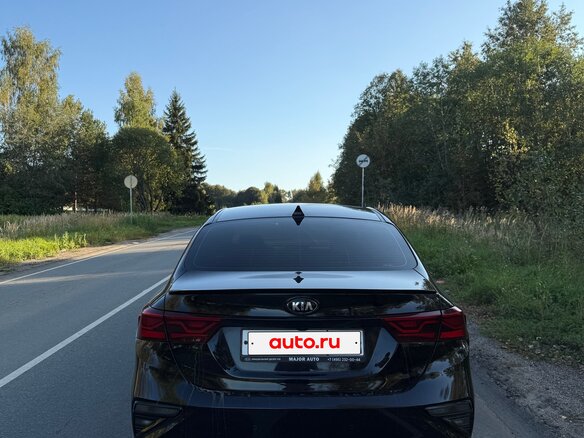 2018 Kia Cerato IV, чёрный, 2500000 рублей - вид 3