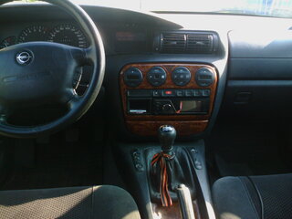 1999 Opel Omega B, чёрный, 950000 рублей, вид 3