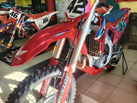 2022 Honda CRF 250R, красный, 520000 рублей, вид 1