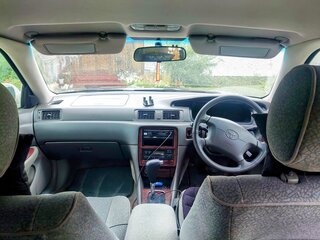 1997 Toyota Mark II Qualis VIII (X100), серый, 575000 рублей, вид 3