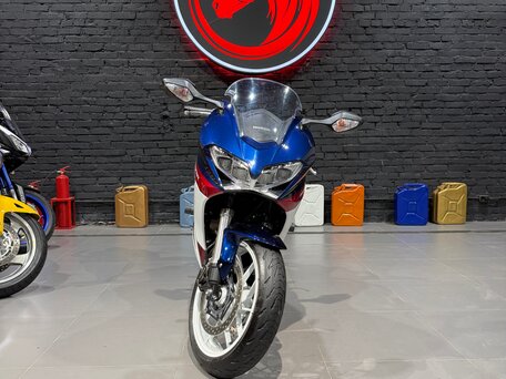 2022 Honda VFR 800, синий, 715000 рублей, вид 4