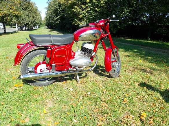 1968 Jawa 350/360, красный, 520000 рублей