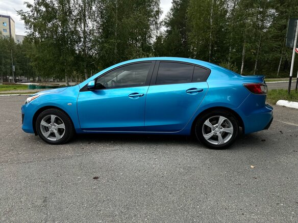 2010 Mazda 3 II (BL), голубой, 1100000 рублей - вид 3