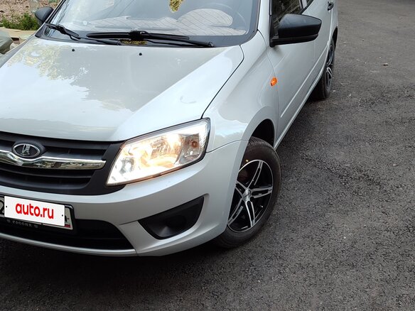 2014 Lada (ВАЗ) Granta I, серебристый, 650000 рублей - вид 5
