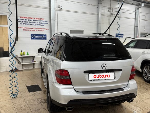 2008 Mercedes-Benz M-Класс 350 II (W164) Рестайлинг, серебристый, 1300000 рублей - вид 5