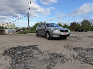 2011 Skoda Octavia II (A5) Рестайлинг, серый, 540000 рублей, вид 5