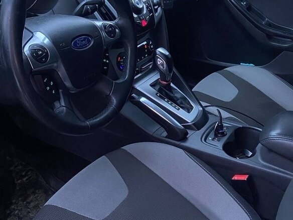 2012 Ford Focus III, красный, 740000 рублей - вид 4