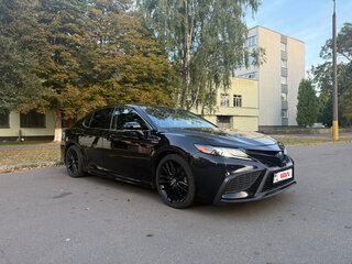2021 Toyota Camry VIII (XV70) Рестайлинг, чёрный, 3200000 рублей, вид 1