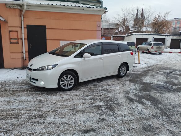 2011 Toyota Wish II, белый, 1550000 рублей - вид 5