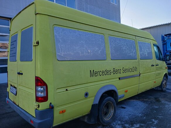 2006 Mercedes-Benz Sprinter, жёлтый, 850000 рублей - вид 3