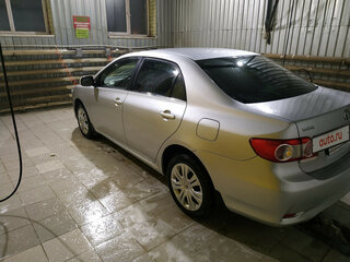 2011 Toyota Corolla X (E140, E150) Рестайлинг, серебристый, 770000 рублей, вид 4