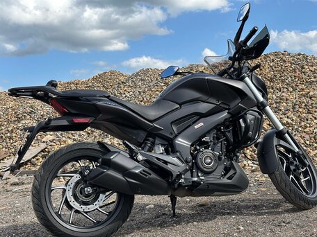 2023 Bajaj Dominar 400, чёрный, 375000 рублей, вид 3