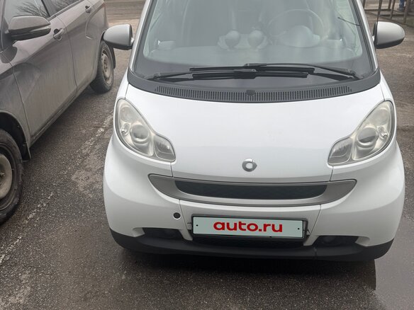 2010 Smart Fortwo II, белый, 800000 рублей