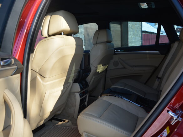 2008 BMW X6 50i 6-speed I (E71), красный, 1599999 рублей - вид 24
