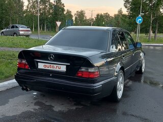 1994 Mercedes-Benz E-Класс 420 I (W124), фиолетовый, 2500000 рублей, вид 5