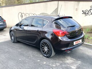 2014 Opel Astra J Рестайлинг, коричневый, 1120000 рублей, вид 5