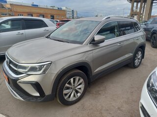 2021 Volkswagen Taos I, коричневый, 2900000 рублей, вид 1