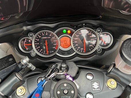 2009 Suzuki GSX 1300 R Hayabusa, белый, 1100000 рублей, вид 5