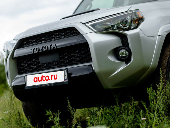 2022 Toyota 4Runner V Рестайлинг, серебристый, 8590000 рублей - вид 23