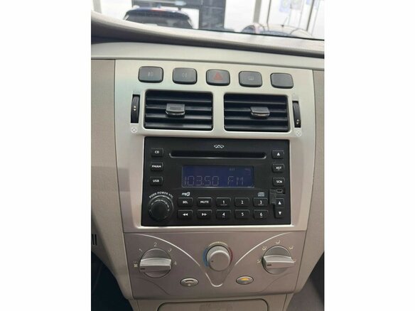 2010 Vortex Estina I, бежевый, 399000 рублей - вид 14