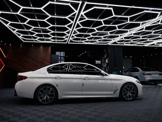 2021 BMW 5 серии 530i VII (G30/G31/G38) Рестайлинг, белый, 5150000 рублей, вид 5