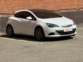 2013 Opel Astra GTC J Рестайлинг, белый, 880000 рублей - вид 4