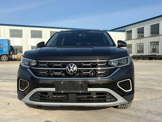 2023 Volkswagen Tayron I Рестайлинг, чёрный, 2450000 рублей, вид 2