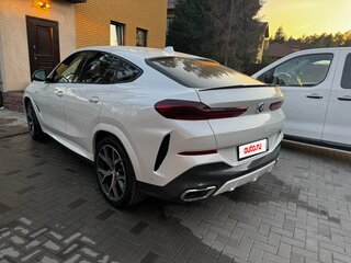 2021 BMW X6 30d III (G06), белый, 8300000 рублей, вид 4