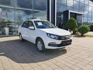 2026 Lada (ВАЗ) Granta I Рестайлинг, белый, 1101000 рублей, вид 3