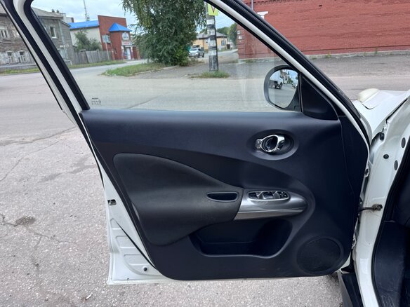 2013 Nissan Juke I, белый, 1250000 рублей - вид 8