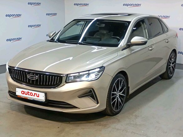 2023 Geely Emgrand II, жёлтый