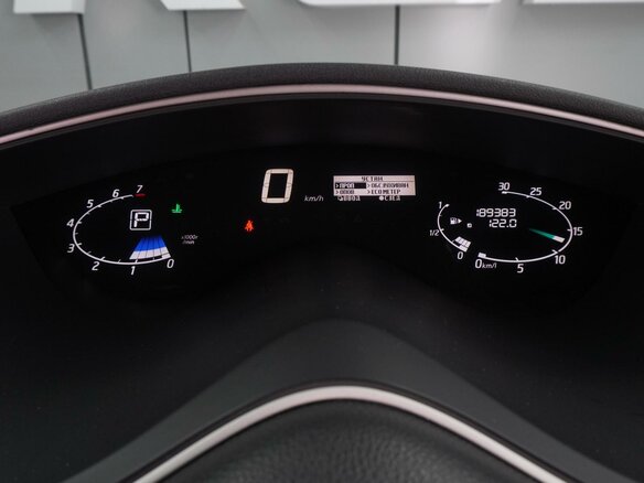 2011 Nissan Serena IV (C26), серый, 1259000 рублей - вид 13