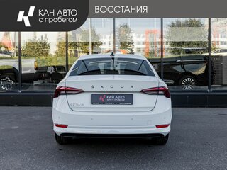 2021 Skoda Octavia IV (A8), белый, 2278800 рублей, вид 4