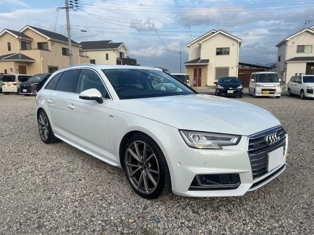 Открыть фотографии: Audi A4 V (B9)