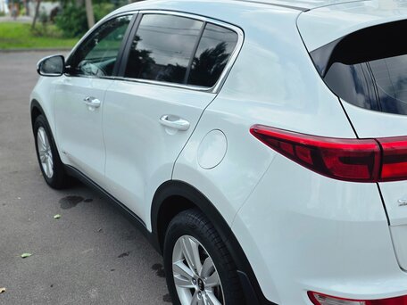 2018 Kia Sportage IV, белый, 2170000 рублей, вид 2