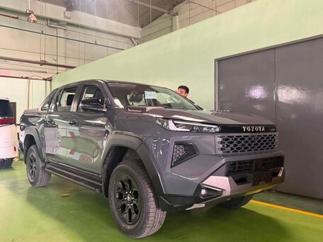 Toyota Hilux IX