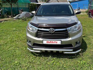 2014 Toyota Highlander III (XU50), бежевый, 3000000 рублей, вид 1