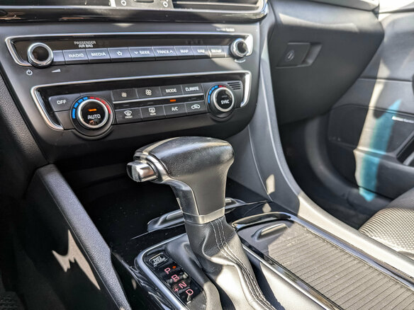 2019 Kia Optima IV Рестайлинг, чёрный, 1800000 рублей - вид 20