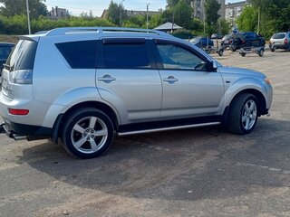 2008 Mitsubishi Outlander II, серебристый, 799000 рублей, вид 4