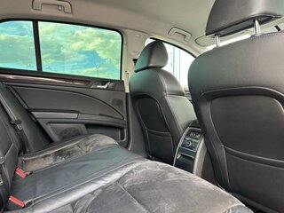 2013 Skoda Superb DSG II Рестайлинг, белый, 1187000 рублей, вид 4