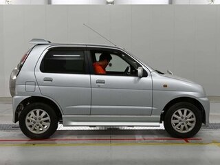 2011 Daihatsu Terios Kid I, серебристый, 460000 рублей, вид 4