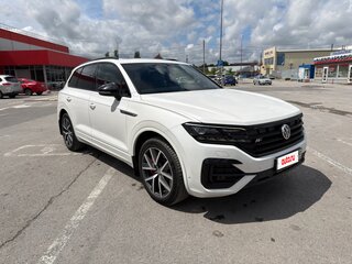 2019 Volkswagen Touareg III, белый, 5300000 рублей, вид 1