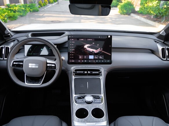 2026 Geely Galaxy M7, белый - вид 11