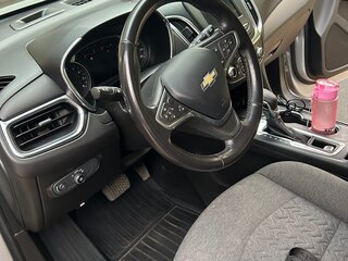 2022 Chevrolet Equinox III Рестайлинг, серебристый, 2050000 рублей, вид 5
