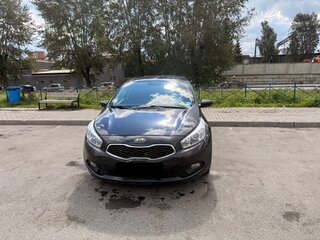 2013 Kia Ceed II, чёрный, 900000 рублей, вид 2