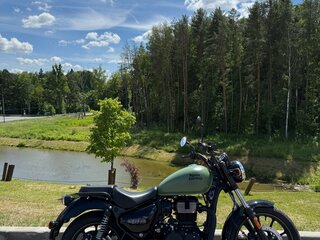 2025 Royal Enfield Meteor, зелёный, 450000 рублей, вид 1