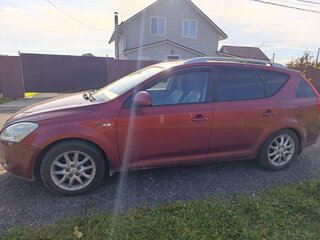 2008 Kia Ceed I, красный, 750000 рублей, вид 4