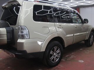 2007 Mitsubishi Pajero IV, бежевый, 1350000 рублей, вид 4